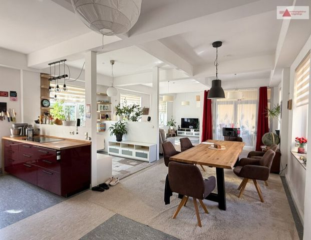 Große Maisonette-Wohnung mit 240 m² - Fahrstuhl - PKW-Stellplatz -Annaberg-Buchholz! - Foto 1