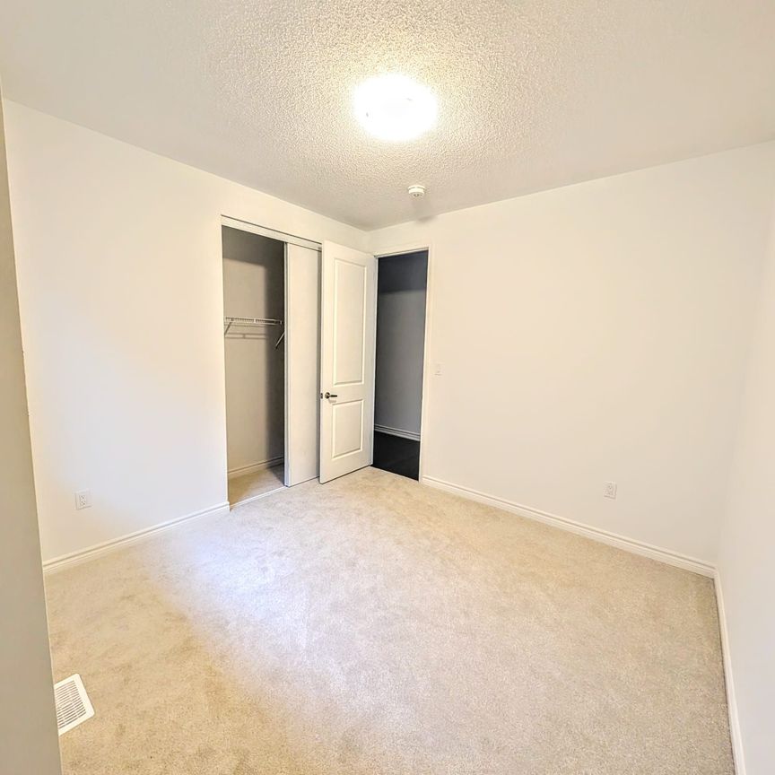 For Lease - 352 Madelaine Drive, Barrie, Ontario - Photo 1