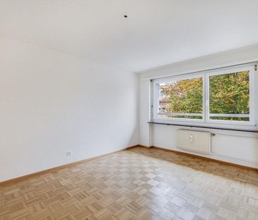 Stylish living in Allschwil - Photo 2