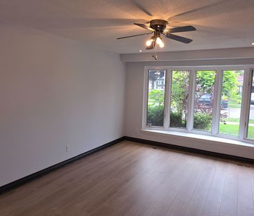 For Lease - 26 Murchison Crescent, Toronto, Ontario - Photo 4