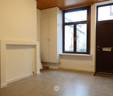 Gerenoveerde rijwoning in gezellige buurt te huur in Gent - Photo 1