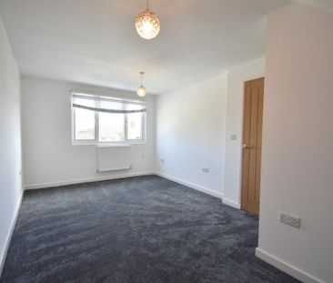 4 bedroom bungalow to rent - Photo 3