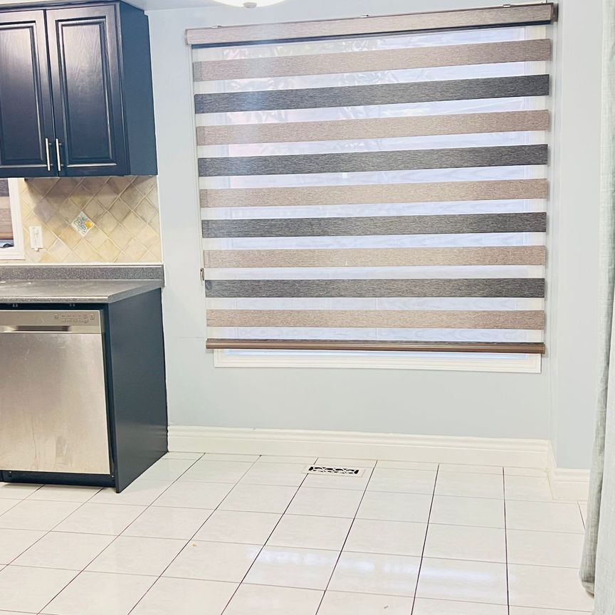 For Lease - 7 Bison Run Road, Brampton, Ontario - Photo 1