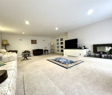 Randall Farm, Gabriel Spring Road, Fawkham, DA3 8PJ - Photo 1