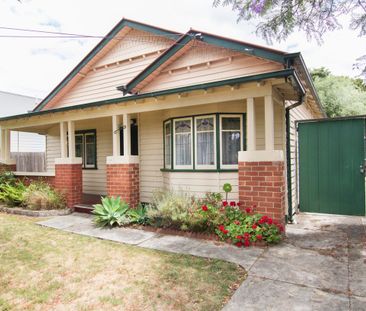 This beautifully presented, spacious three-bedroom home is ideally ... - Photo 4