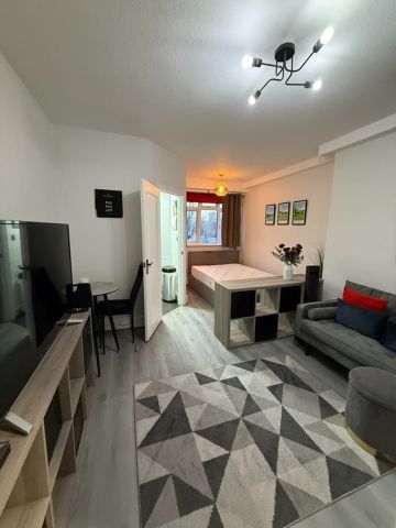 Studio Flat, Addison House, NW8 - Photo 4