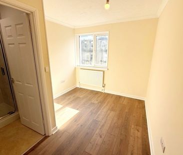 1 Bedroom Flat, The Drive, Hove - Photo 3