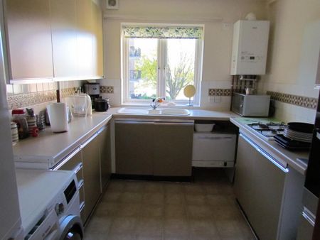 2 bedroom apartment to rent - Photo 3