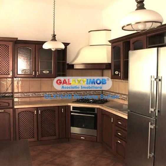 ULTRACENTRAL | REZIDENTIAL SAU BIROURI | 5 CAMERE - Fotografie 1