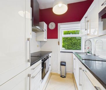 Price £1,050 pcm - Available Now - Unfurnished - Photo 4