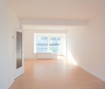 Location Appartement 3 pièces 88m² DUNKERQUE 59140 - Photo 2