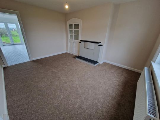 3 bedroom semi-detached house to rent - Photo 1