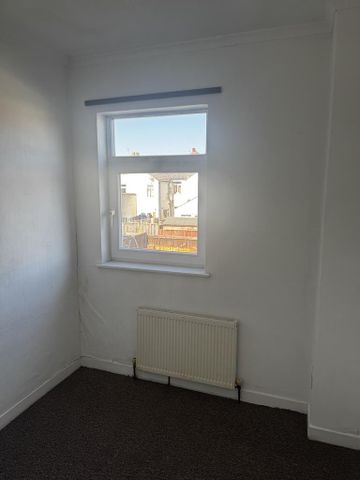 3 bedroom house to rent - Photo 2