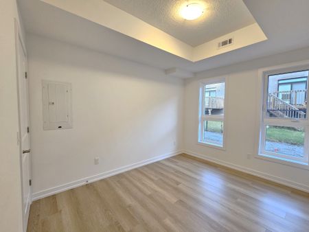 For Lease - 70 Kenesky Drive Unit# 11, Hamilton, Ontario - Photo 5