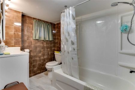 For Lease - 292 Silverthorn Avenue, Toronto, Ontario - Photo 2