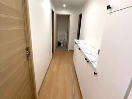 Location Appartement 3 pièces 54 m2 à Courbevoie - Photo 4