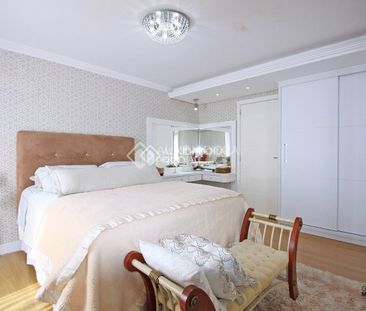 Casa com 3 quartos e 200m² para alugar em Moinhos de Vento, Canoas. - Foto 6