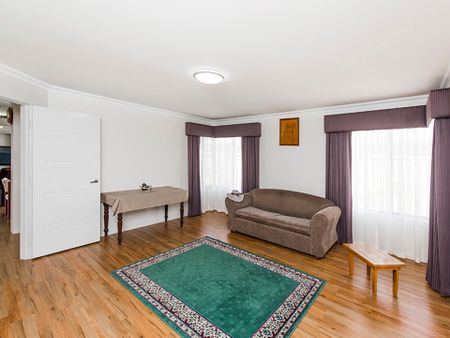 Cosy Rental Close to Amenities - Photo 3