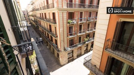 barcelona, Catalonia 08002 - Photo 4