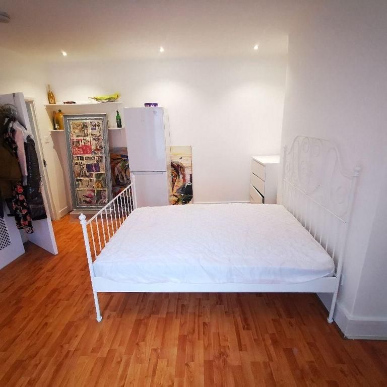 Flat share to rent - Photo 1