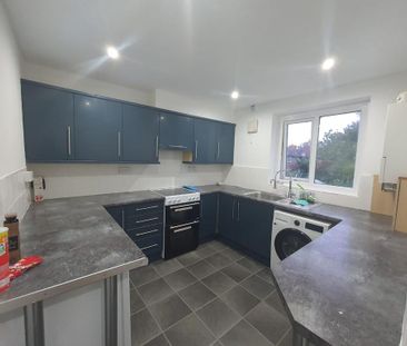 2 bedroom maisonette to rent - Photo 5