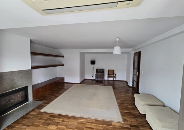 Apartamento T3 Duplex em pleno centro da cidade na Urbanização da Forca - Aveiro