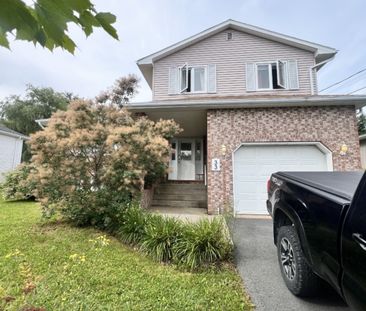 33 Coventry Lane – GORGEOUS 3 BR 2.5 BATH COLBY VILLAGE FAMILY HOME... - Photo 5