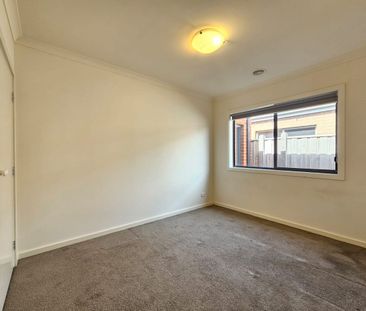 Move in before Christmas and enjoy a complimentary $100 Woolworths ... - Photo 2