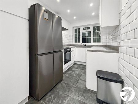 2 bedroom semi-detached house to rent - Photo 2