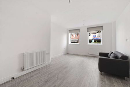 A one bedroom apartment of 535 sq ft, finished to a high specification and set on the ground floor. Available October 2025. - Photo 4