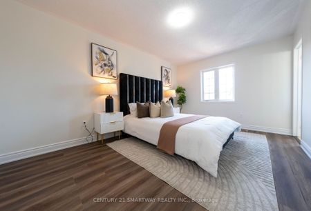 For Lease - 3424 Angel Pass Drive, Mississauga, Ontario - Photo 3