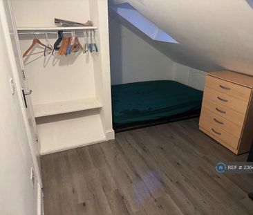 1 bedroom in a house share to rent - Photo 5