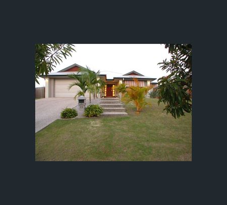 13 Flame Tree Court, Palmwoods, Qld 4555 - Photo 3