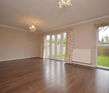 3 bedroom semi-detached house to rent - Photo 4