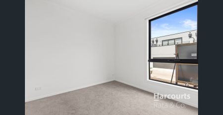 Experience Luxury in This Brand-New Designer Townhouse - Photo 3