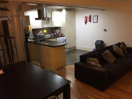 3 Bed Flat, Newarke Street, LE1 - Photo 2