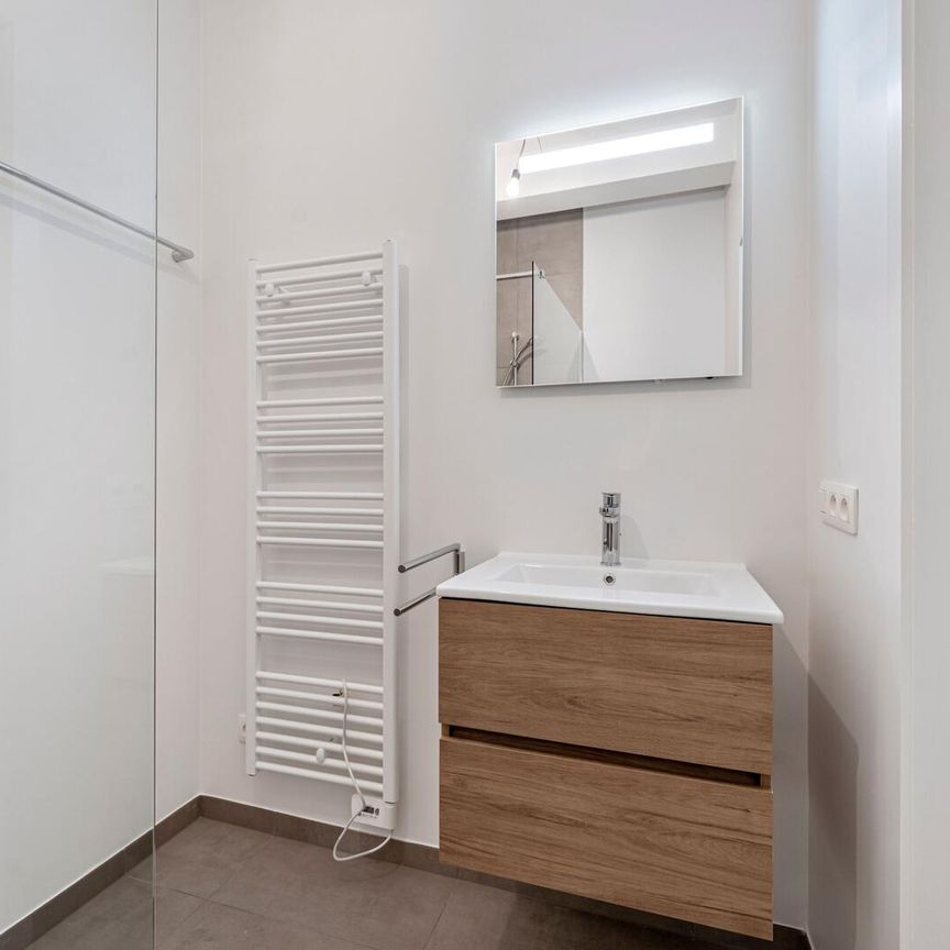 Appartement te huur in Kortrijk - Photo 1