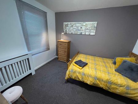 mini HMO room 2 - Photo 5