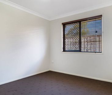 Beautiful Low-Set Modern Brick Home in Highfields - Photo 4