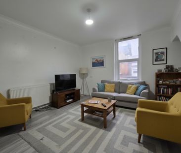 1 bed Apartment To Let - Photo 1