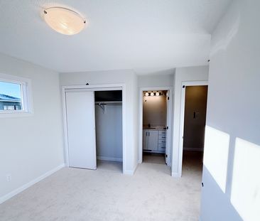 For Lease - 1235 Creekway Private, Kanata, Ontario - Photo 4