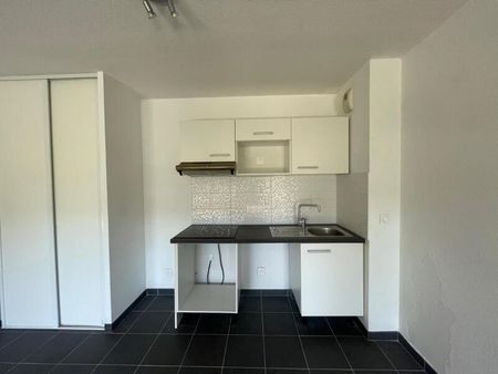 Location Appartement 3 pièces 66m² MONTPELLIER 34080 - Photo 2