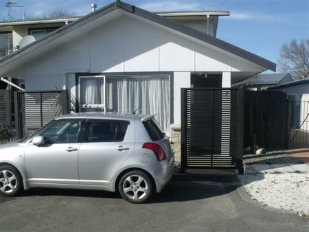 Move in for Christmas - Fully Furnished Flat in Havelock North. - Photo 2