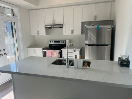 For Lease - 22 Savvy Lane, Caledon, Ontario - Photo 3