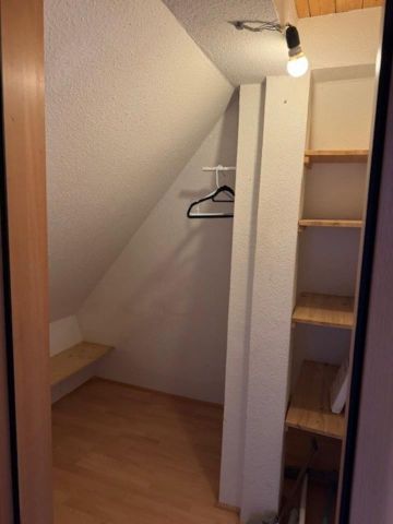 Gemütliche Dachgeschosswohnung für ruhigen Bewohner*in in Bremen - Photo 4