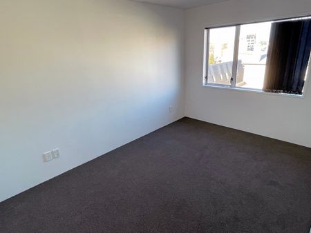 5 Bedroom Studio on York Place for 2025 - Photo 5