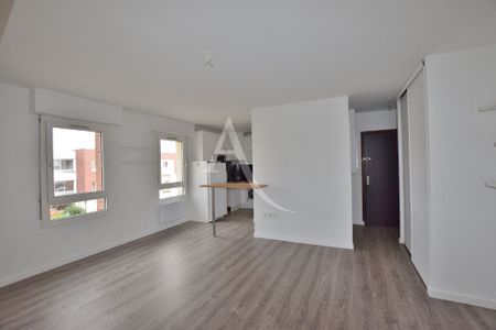 Location Appartement 1 pièce 37m² - Photo 3