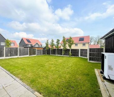 Green View, Ipswich, Baylham - Photo 6