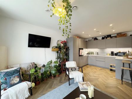 Granville Road, North West Quarter, London - Photo 5