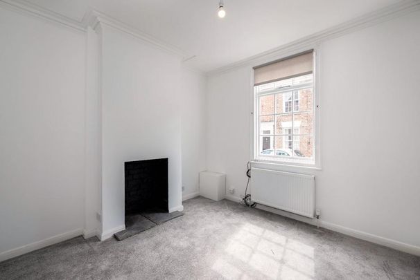 3 bedroom terraced house to rent - Photo 1